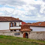 Diffuso , Inside Castle Круя
