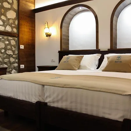 Diffuso , Inside Castle Hotel Krujë