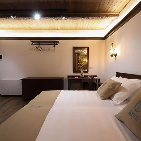 Diffuso , Inside Castle Hotel