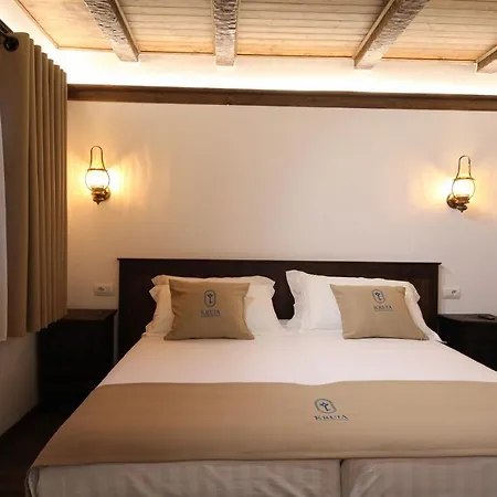 Diffuso , Inside Castle Krujë