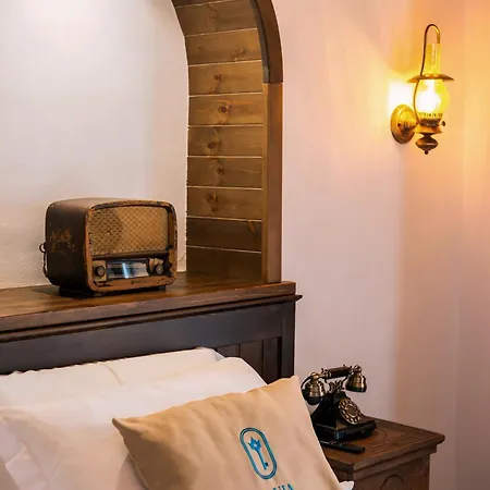 Diffuso , Inside Castle Hotel