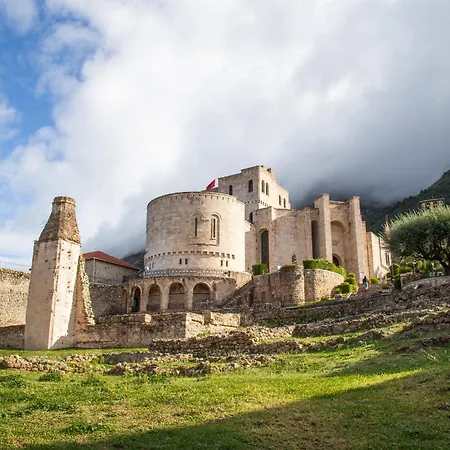 Hotel Diffuso , Inside Castle
