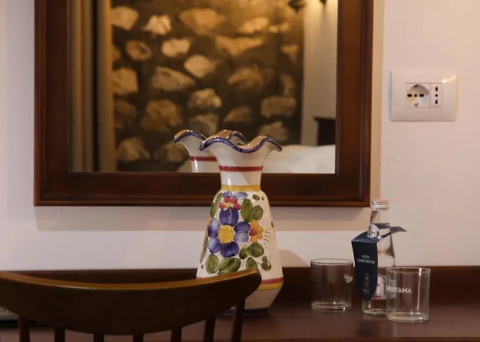 Hotel Diffuso , Inside Castle