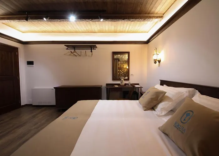 Diffuso , Inside Castle Hotel