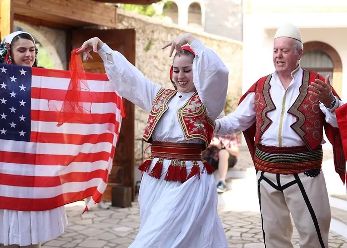 Diffuso , Inside Castle Hotel Krujë