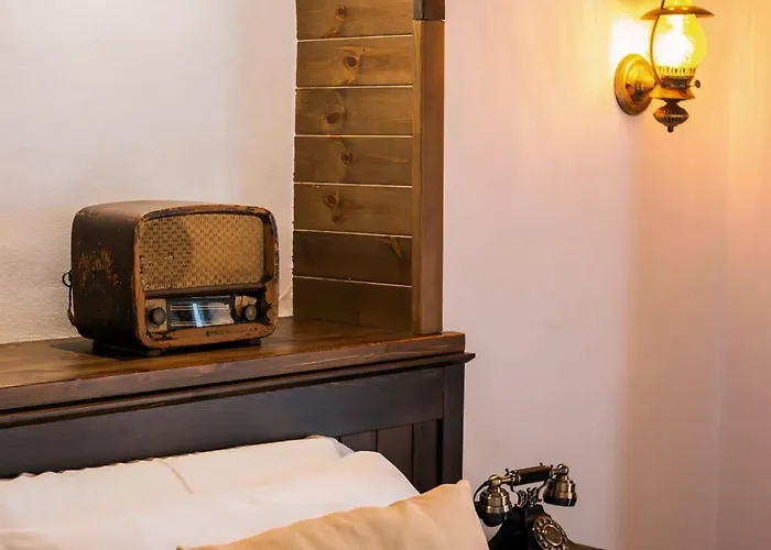 Diffuso , Inside Castle Hotel