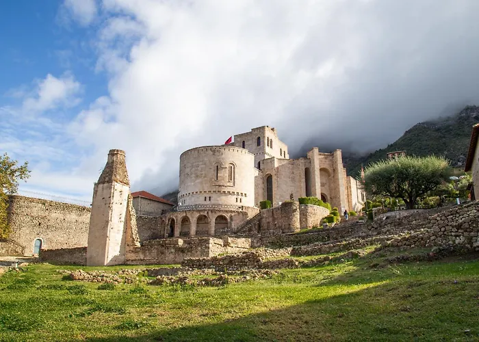 Hotel Diffuso , Inside Castle