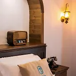 Diffuso , Inside Castle Hotel