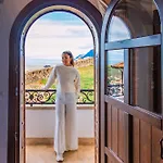 Hotel Diffuso , Inside Castle