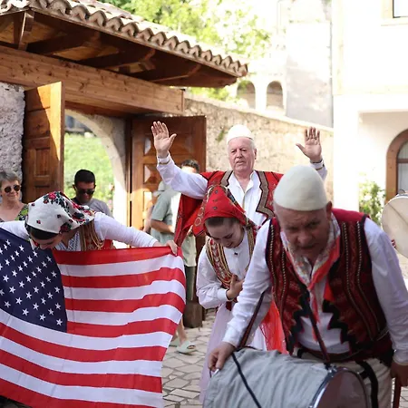 Diffuso , Inside Castle 4* Krujë