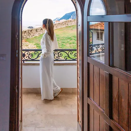 Diffuso , Inside Castle 4*